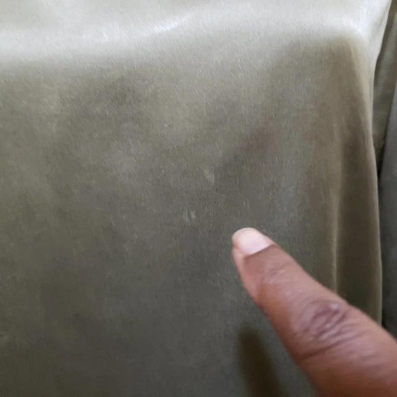 Olive Green Silk Pullover Top by Lisa Anne 1990s Medium - Picture 5 of 7